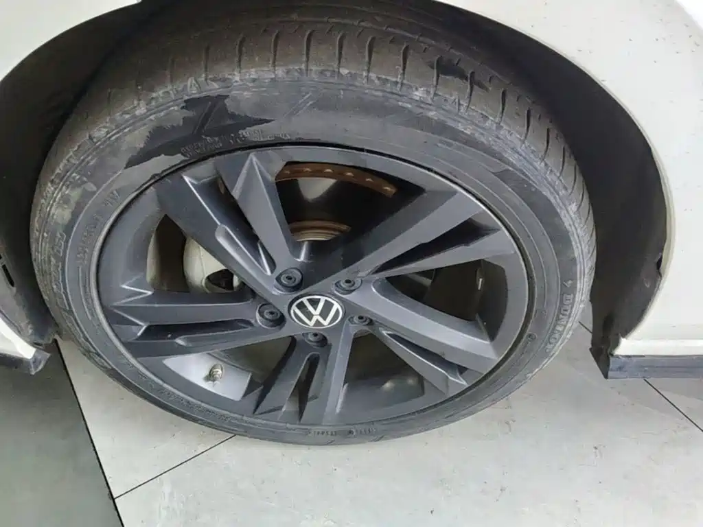 Volkswagen Golf — миниатюра 23