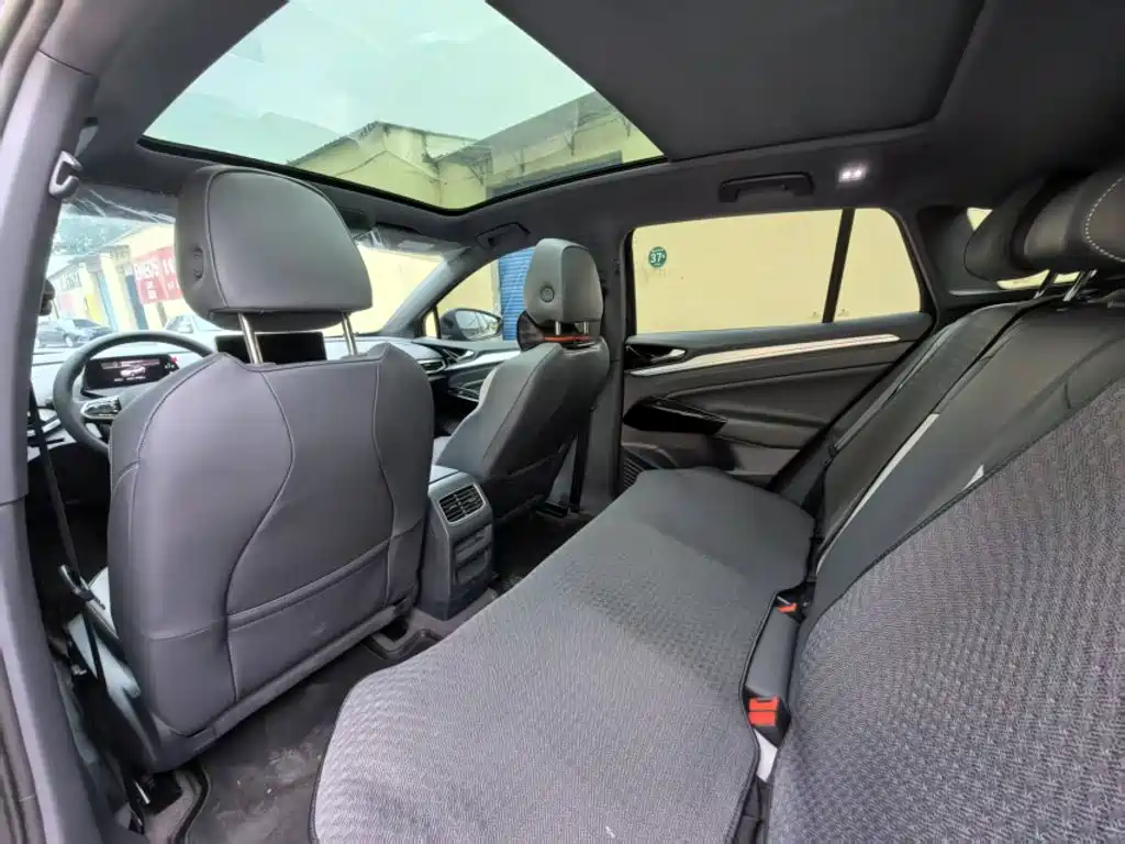 Volkswagen ID.4 Crozz — миниатюра 8