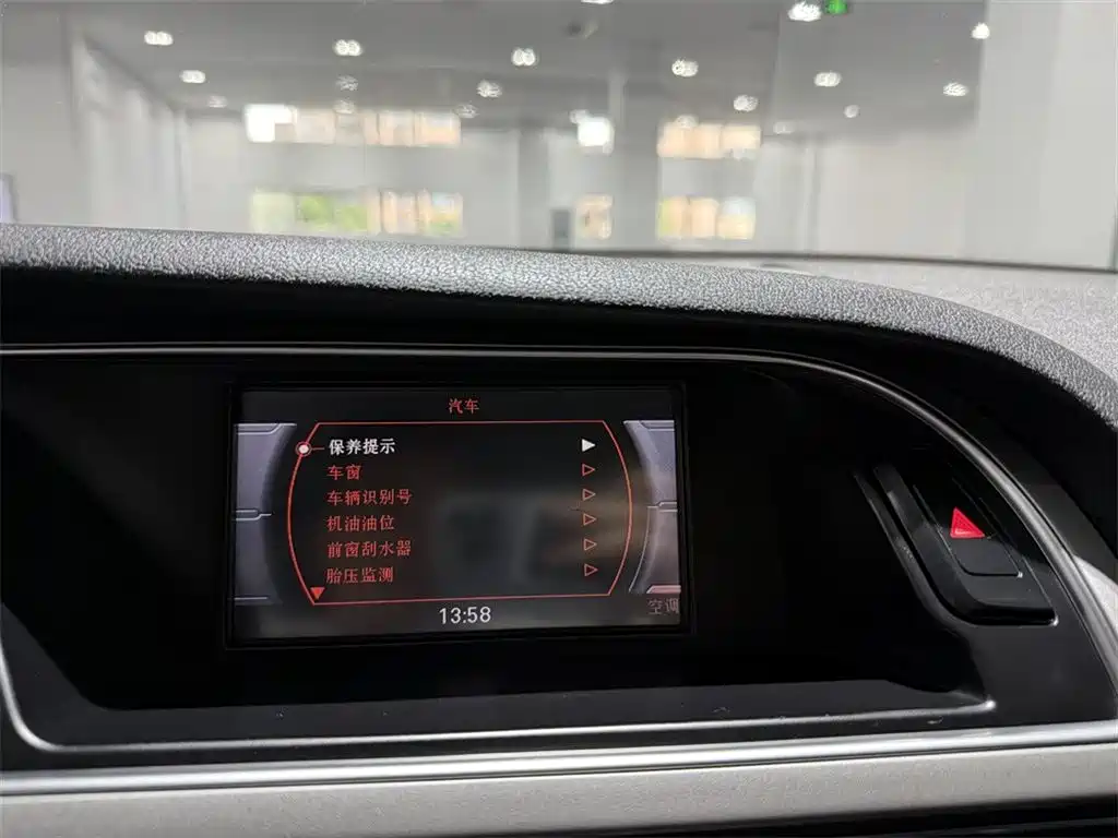 Audi A4L — миниатюра 11