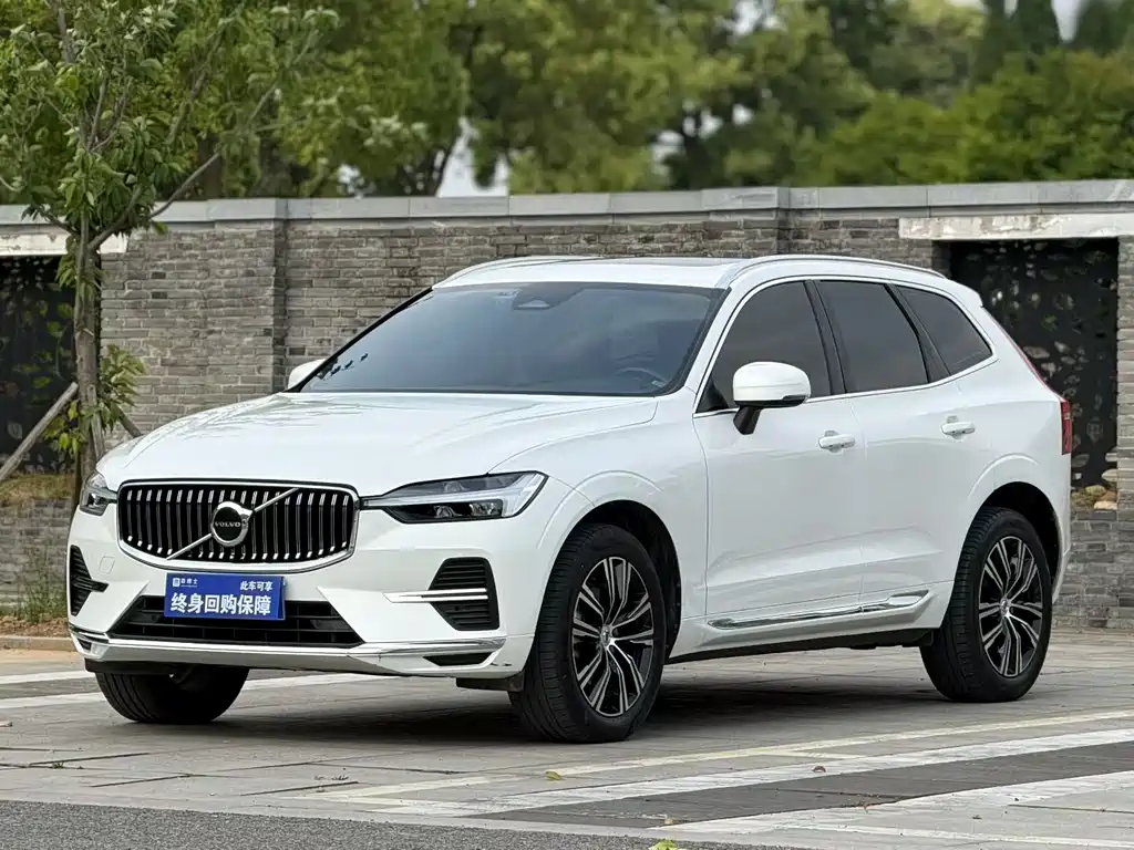 Volvo XC60 2022