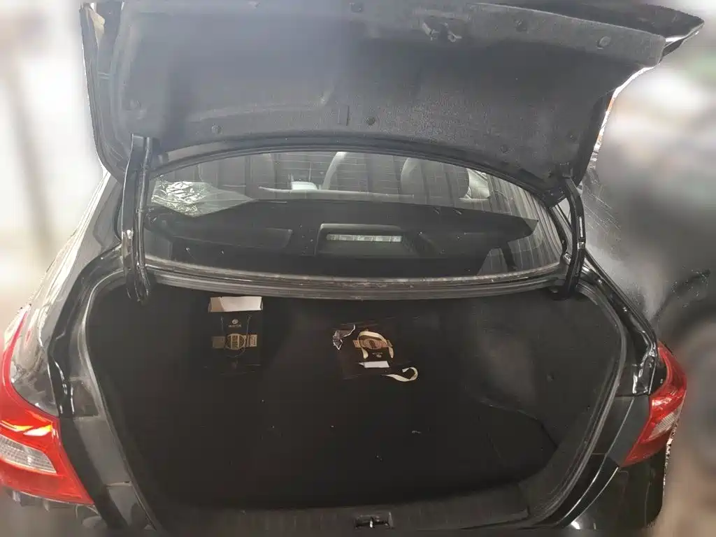 Nissan Sylphy — миниатюра 10