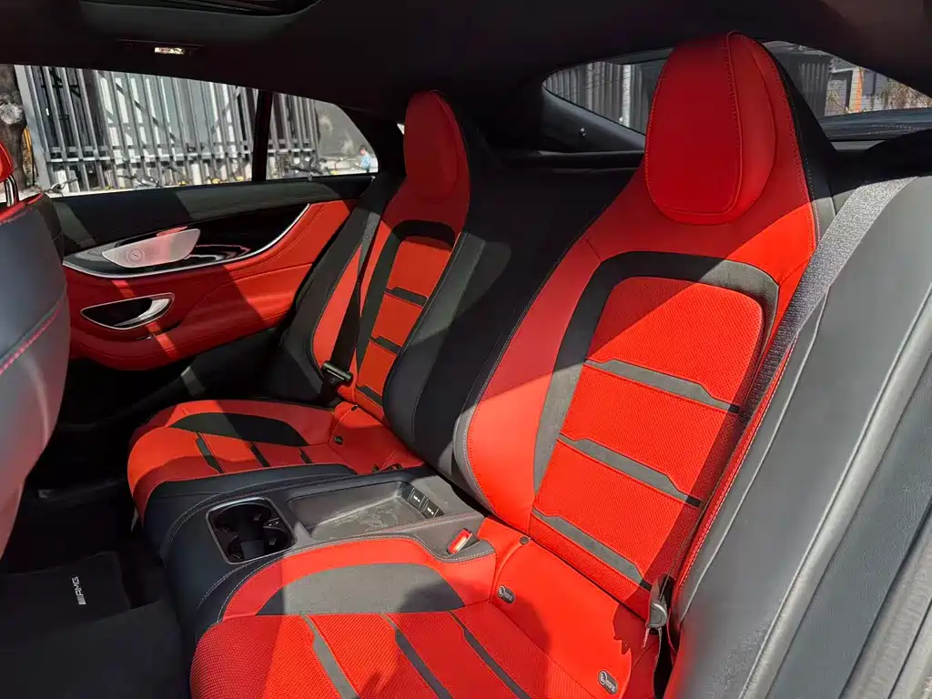 MERCEDES-BENZ AMG GT