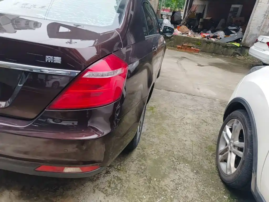 Geely Emgrand — миниатюра 8