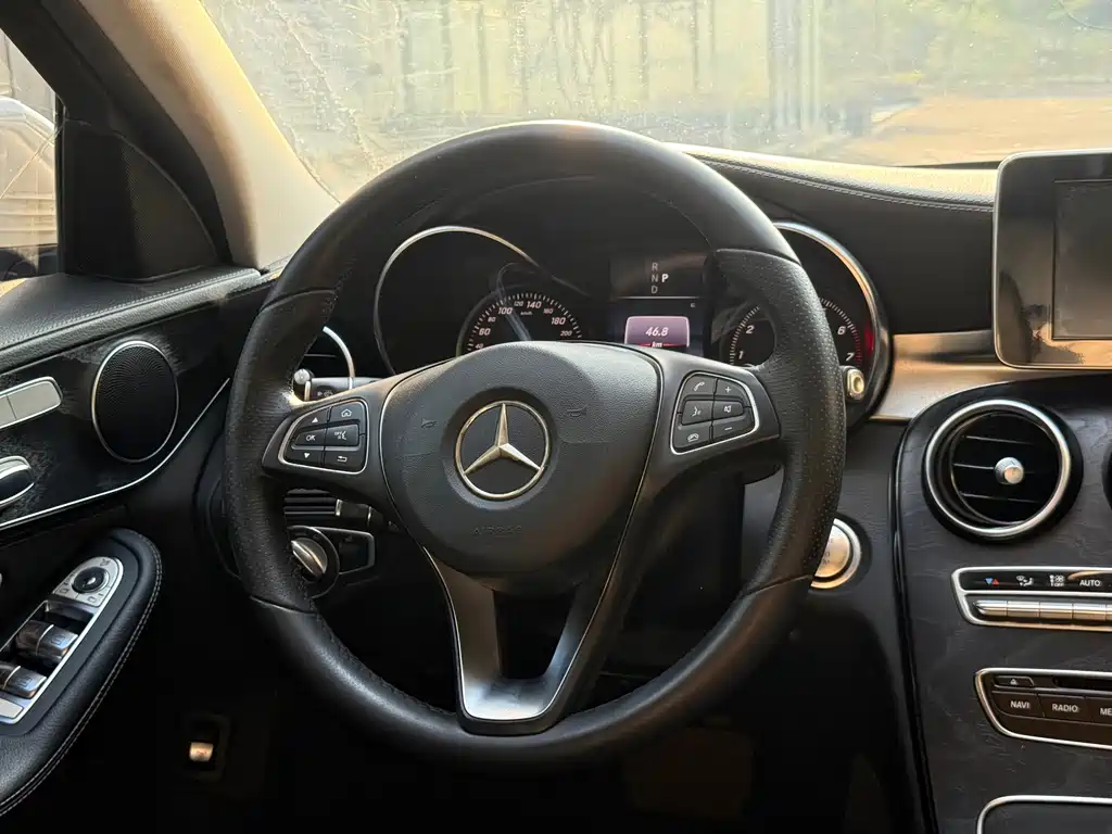 Mercedes-Benz C-Class — миниатюра 10