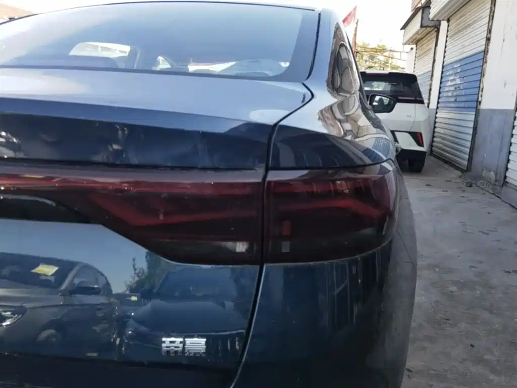 Geely Emgrand 2026 400 1.5L CVT