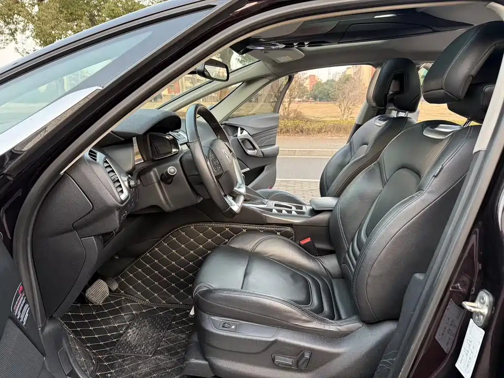 DS 5 2014 1.6T Luxury THP160