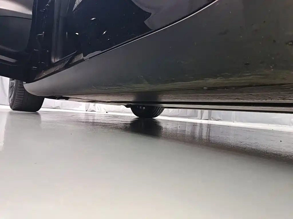 Tesla Model Y — миниатюра 22