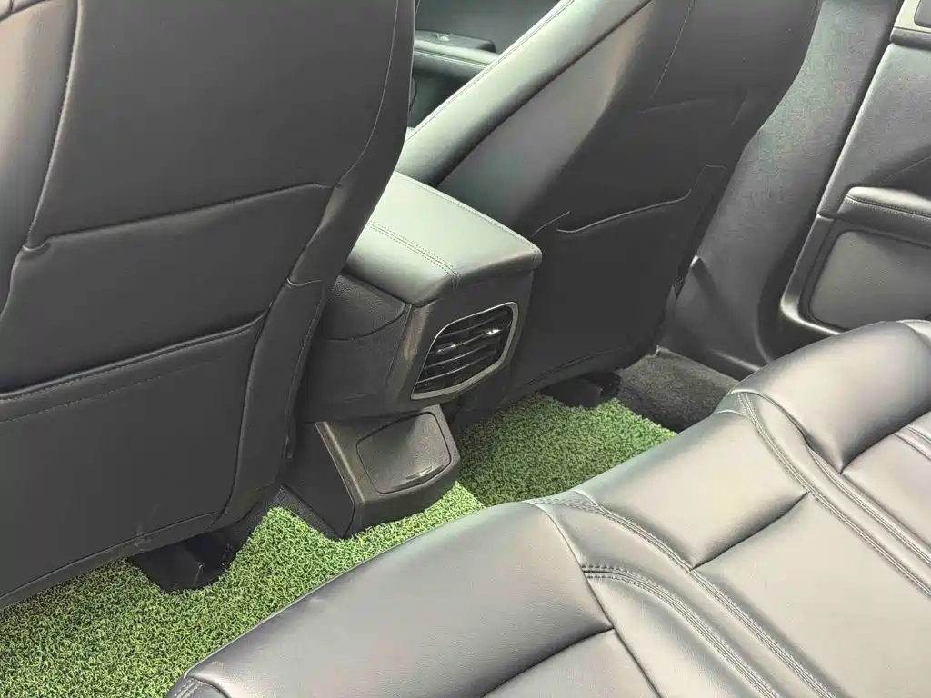 Lincoln MKZ — миниатюра 9