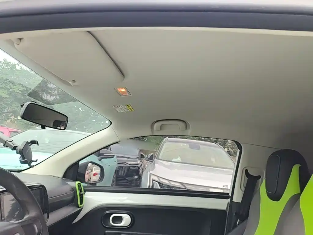 Roewe Clever — миниатюра 18