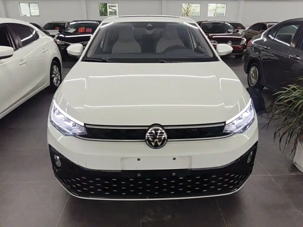 Volkswagen Lavida — миниатюра 3