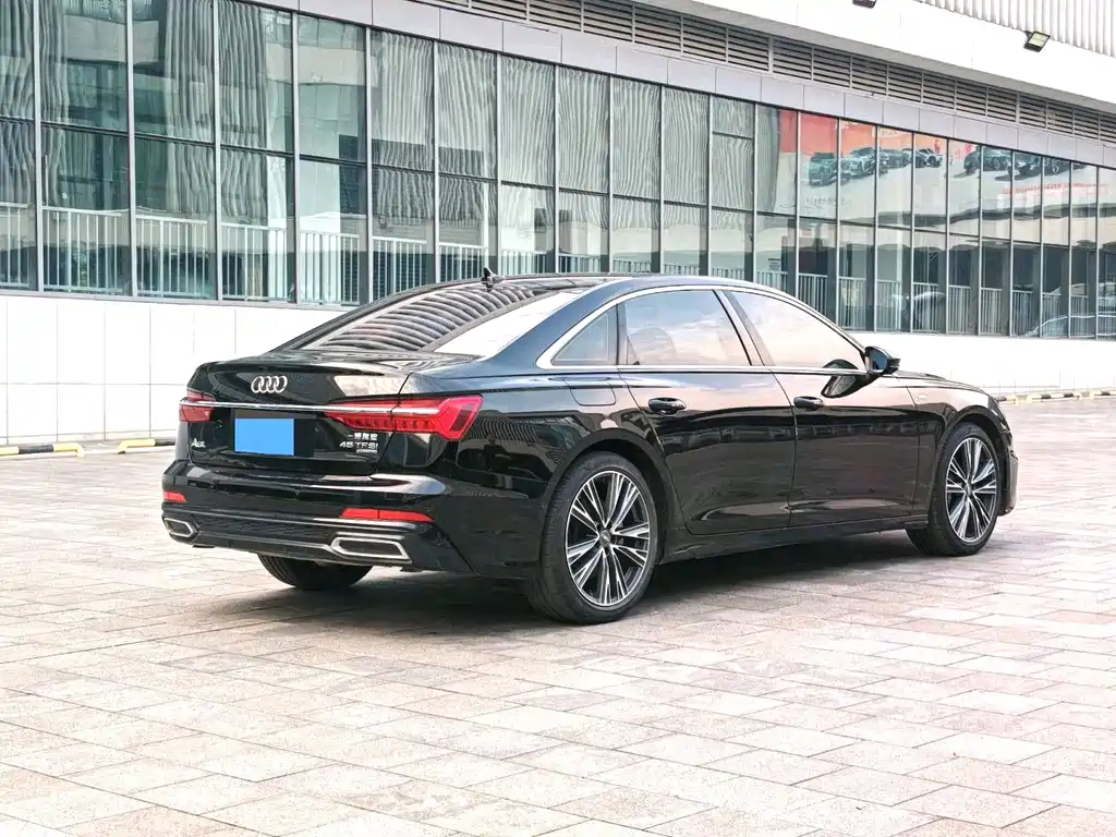 Audi A6L — миниатюра 12