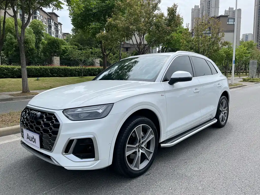 Купить Audi Q5L