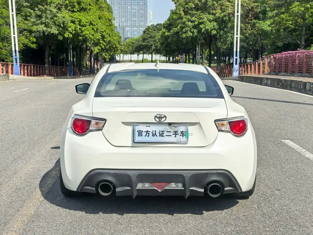 Toyota 86 — миниатюра 12