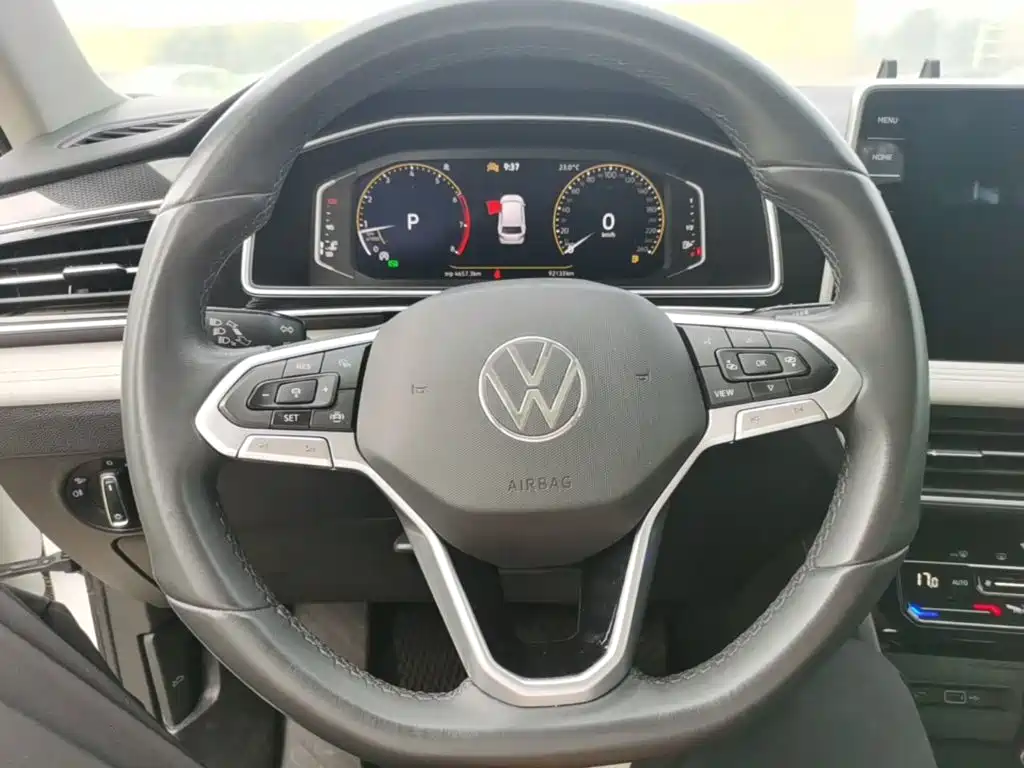 Volkswagen Tiguan L — миниатюра 11