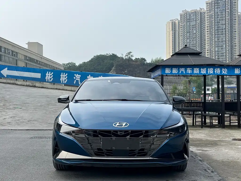 Hyundai Elantra — миниатюра 2