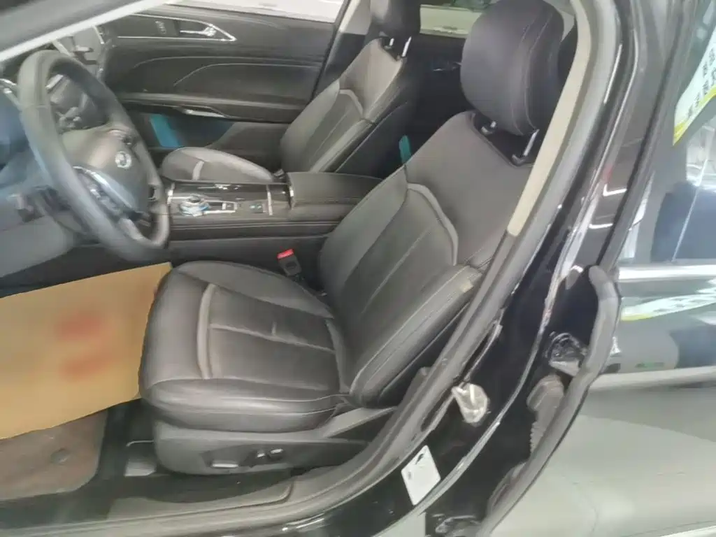 Ford Taurus — миниатюра 15