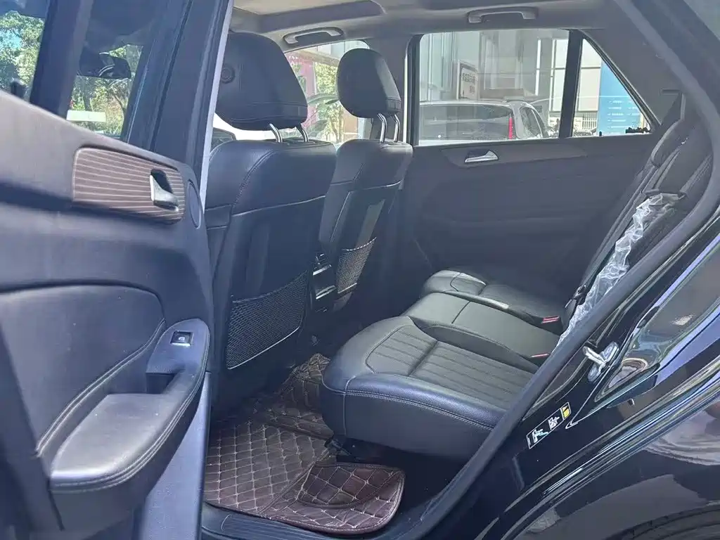 Mercedes-Benz GLE (Import) — миниатюра 5