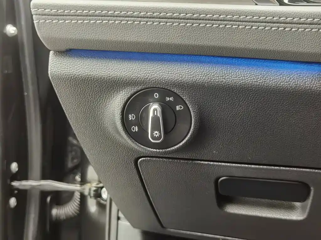 Volkswagen Sagitar — миниатюра 21