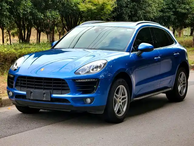 PORSCHE MACAN 2016