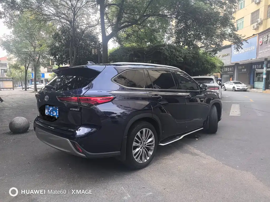 Toyota Highlander — миниатюра 3