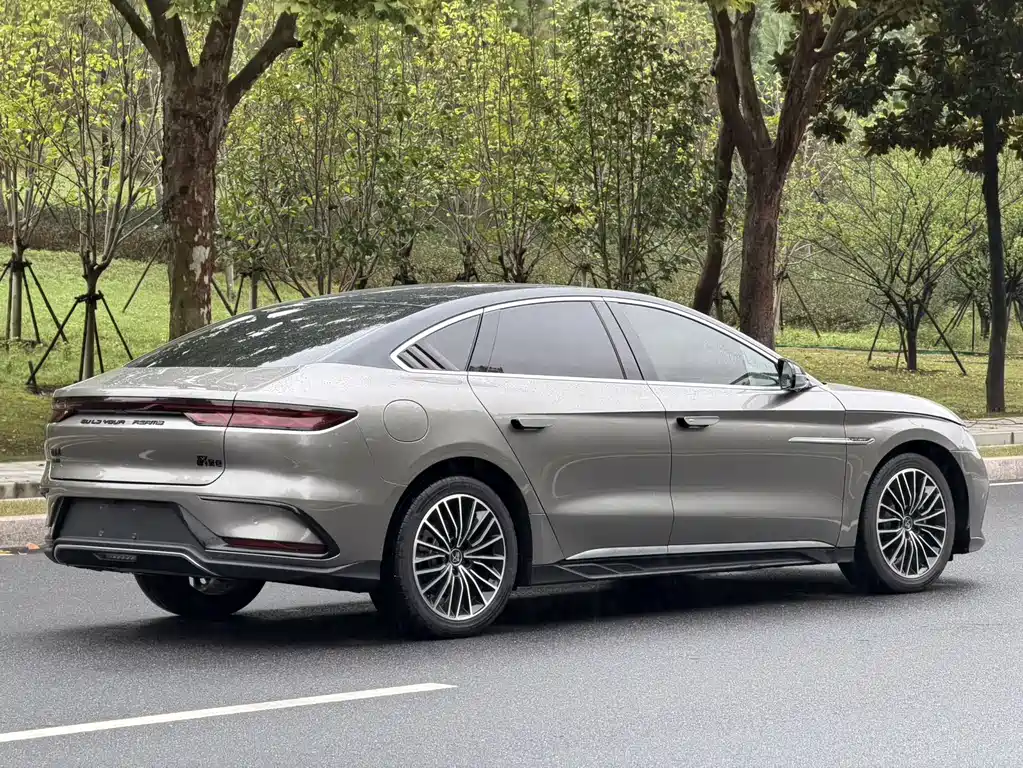BYD Han — миниатюра 13
