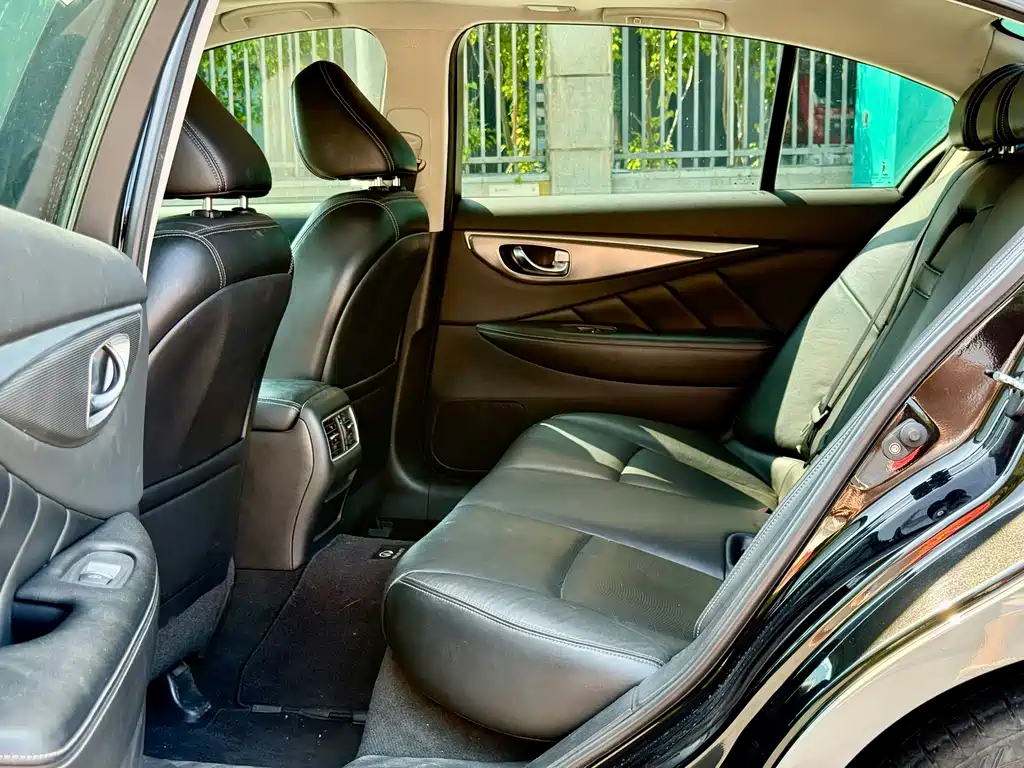 Infiniti Q50L — миниатюра 9