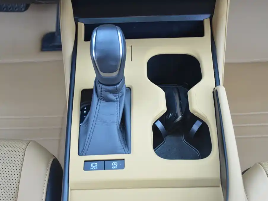 Lexus ES — миниатюра 8