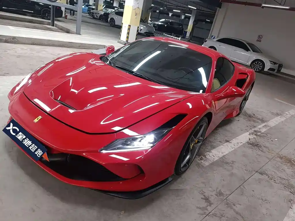 Ferrari F8 2022