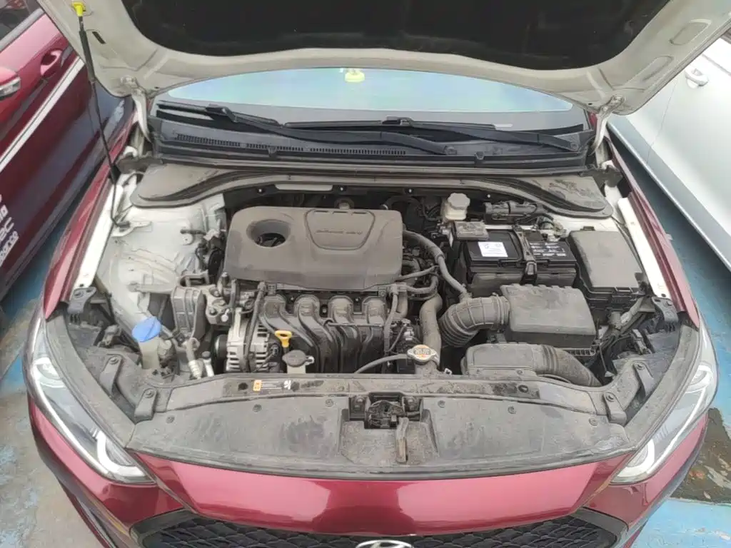 Hyundai Elantra — миниатюра 20