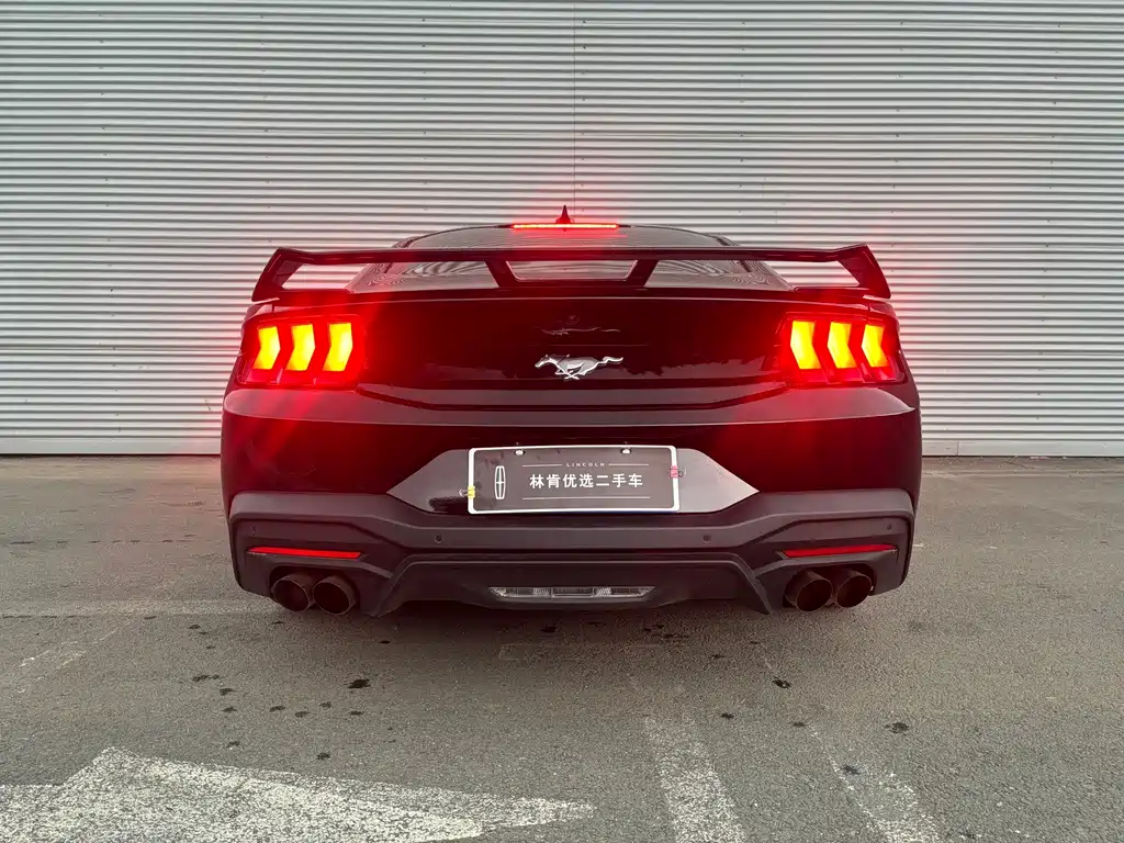 Заказать Ford Mustang 2026 года за 9 146 167 ₽  из Китая