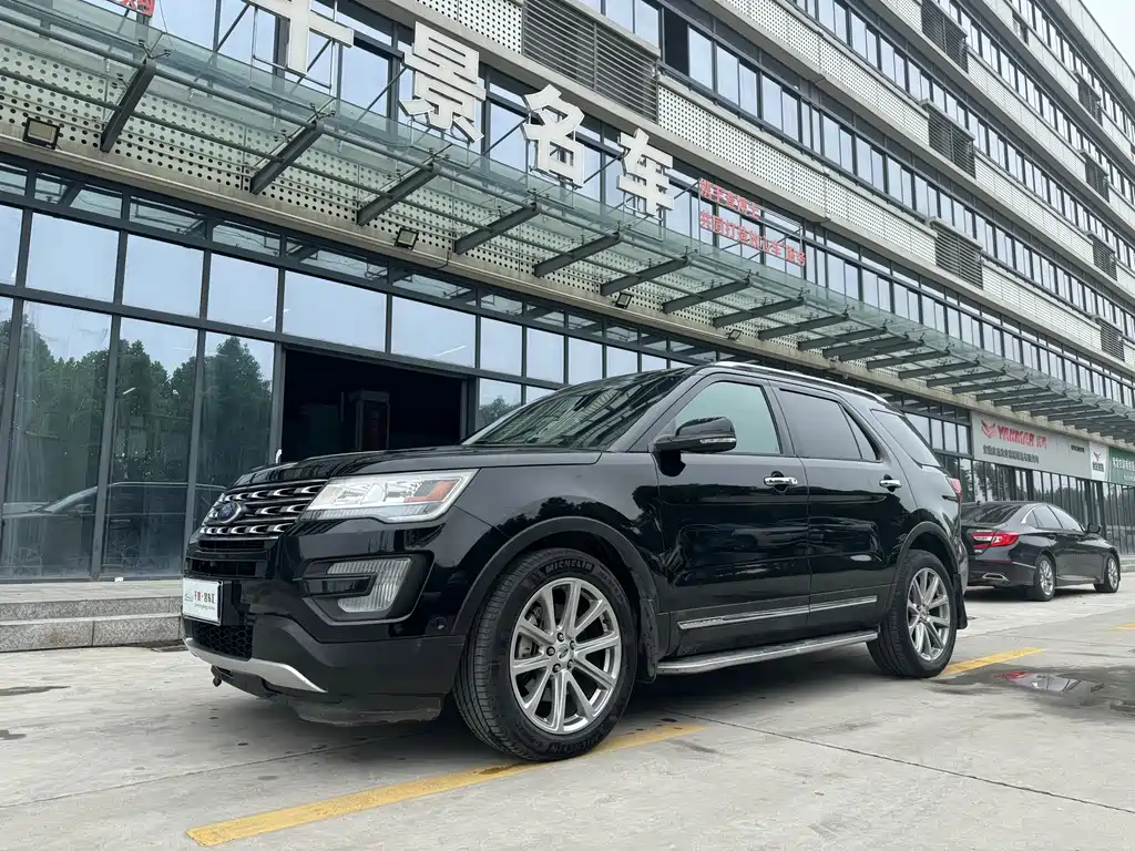 Купить Ford Explorer (Import)