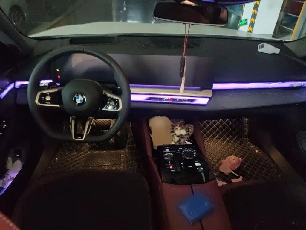 BMW 5 Series — миниатюра 5