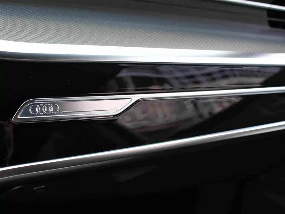 Audi A6L — миниатюра 10