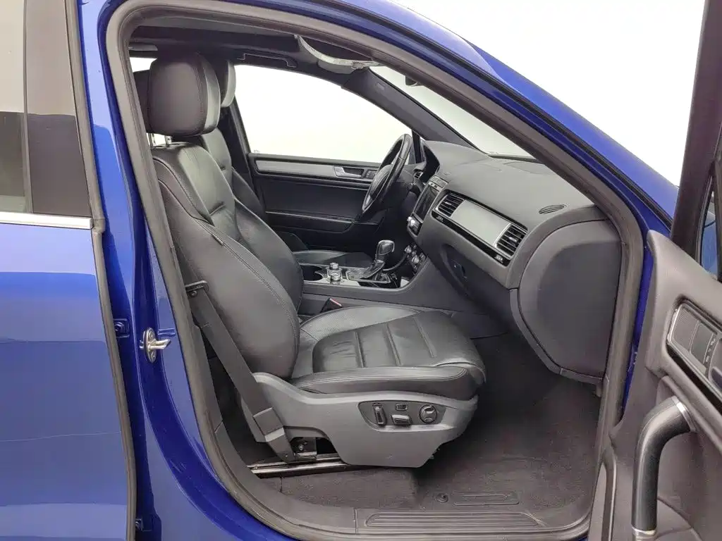 Volkswagen Touareg — миниатюра 23