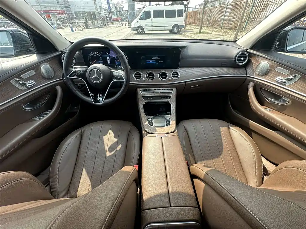 Mercedes-Benz E-Class E 2022 E 300 L Luxury