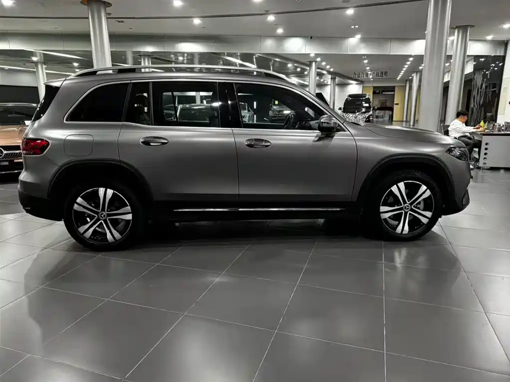 Mercedes-Benz EQB — миниатюра 6