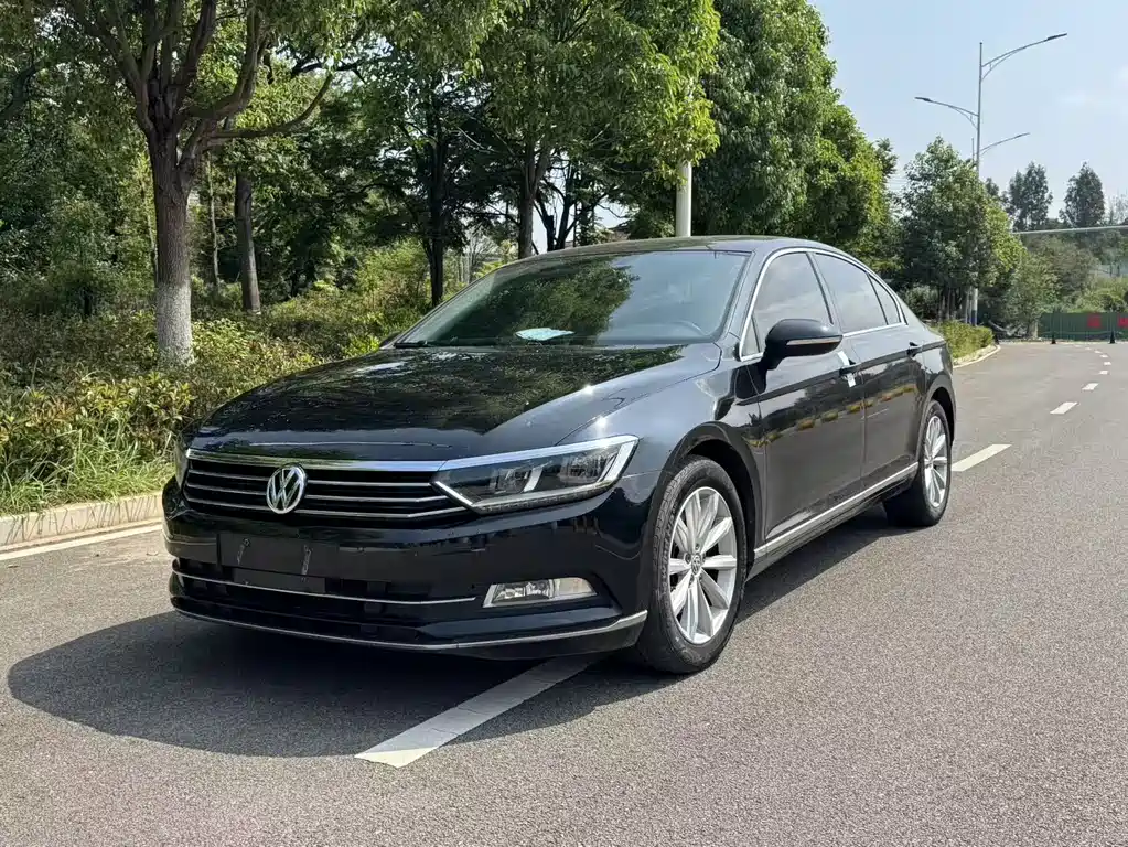 Купить Volkswagen Magotan