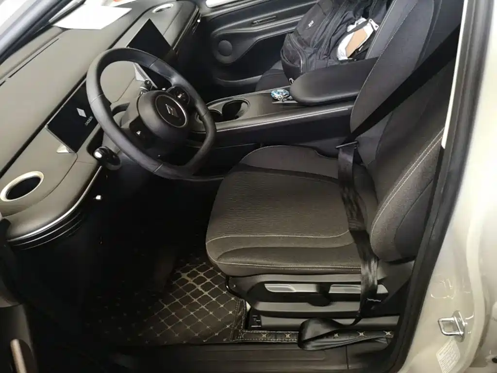 Baojun Yunduo — миниатюра 15