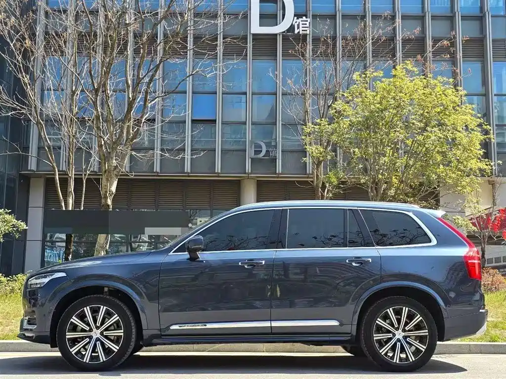 Volvo XC90 2020 T6 Luxury 7 мест