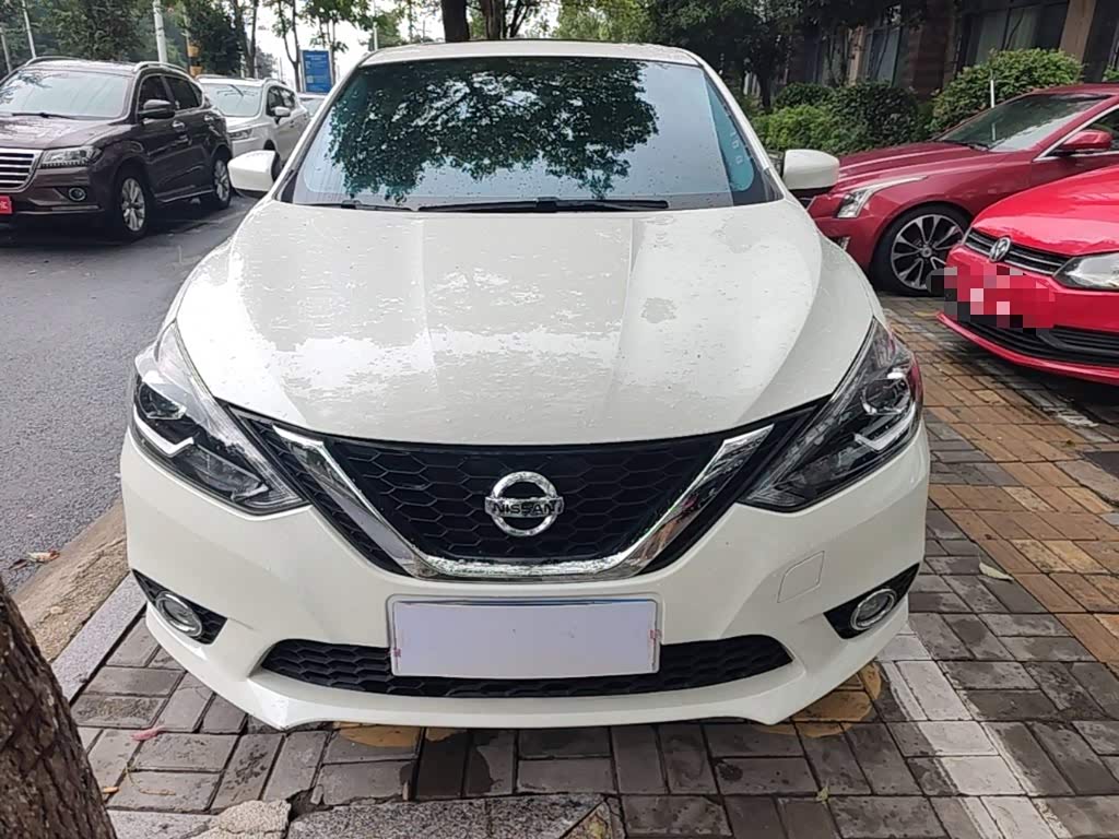 Nissan Sylphy 1.6 л 2022 г. Белый, пробег 24400 км