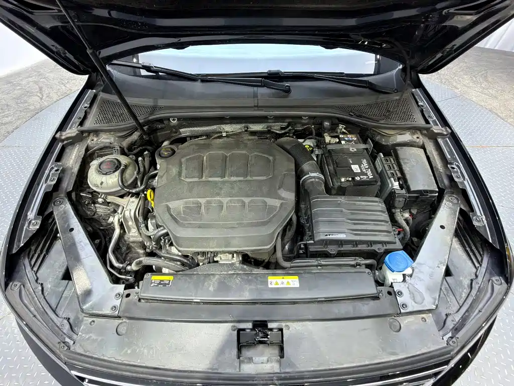Заказать Volkswagen Magotan 2026 года за 4 147 266 ₽  из Китая