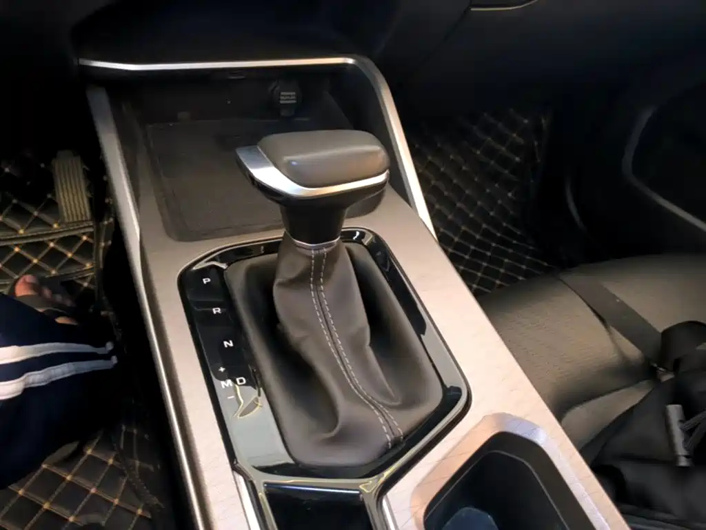 Geely Emgrand — миниатюра 14