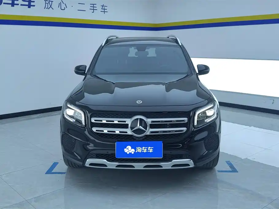 MERCEDES-BENZ GLB