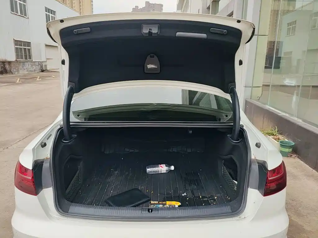 Audi A4L — миниатюра 19