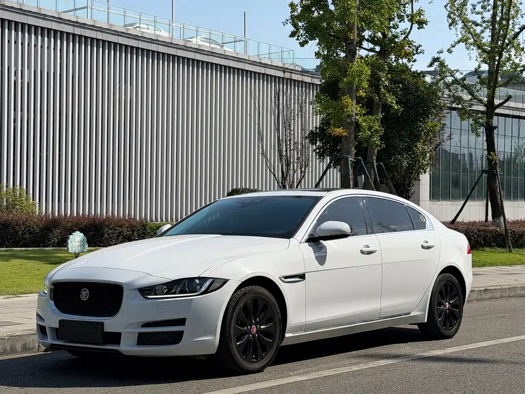 Jaguar XEL
