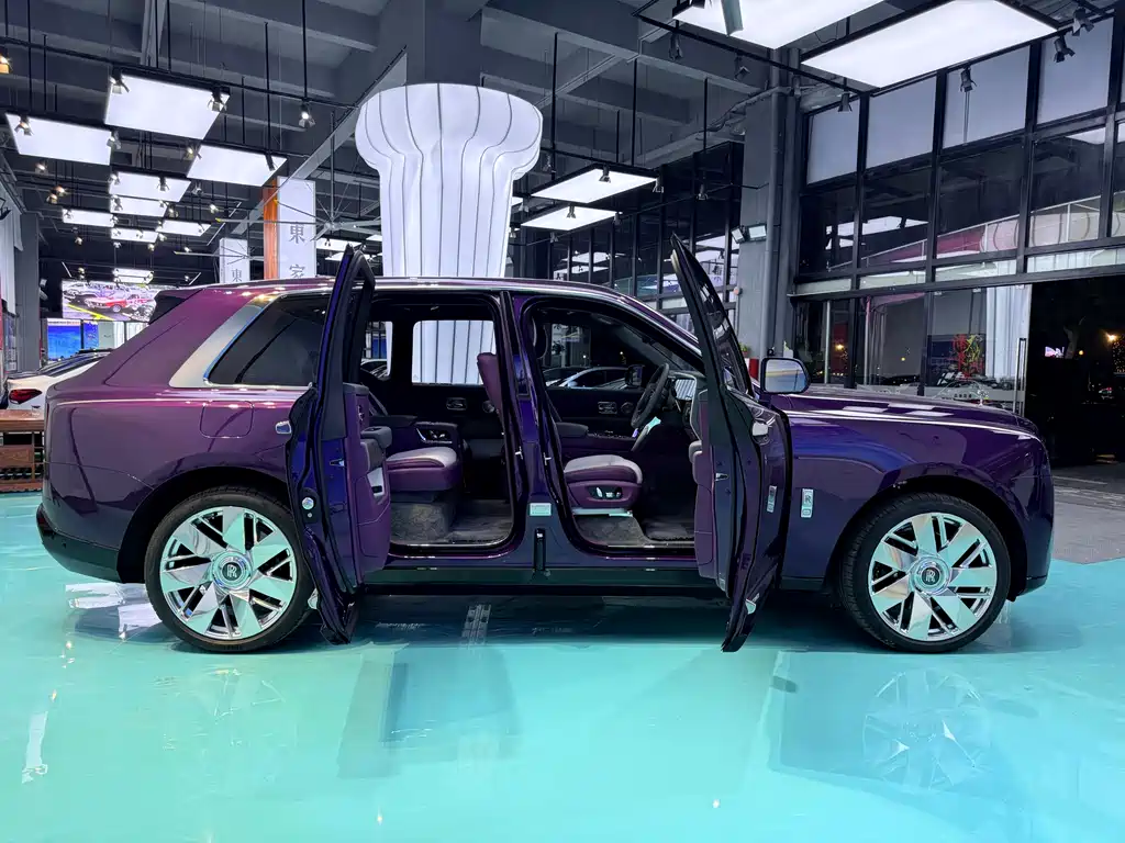 ROLLS-ROYCE CULLINAN