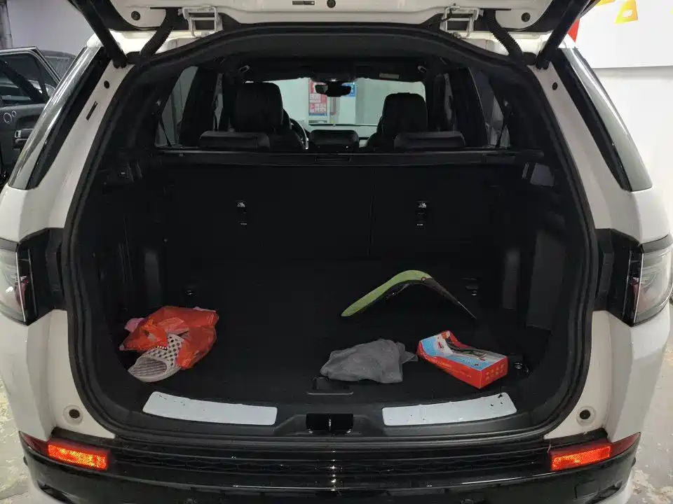 Land Rover Discovery Sport — миниатюра 7