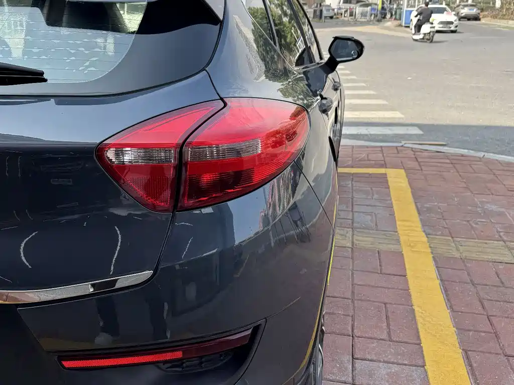 GEELY AUTOMOBILE EMGRAND GS