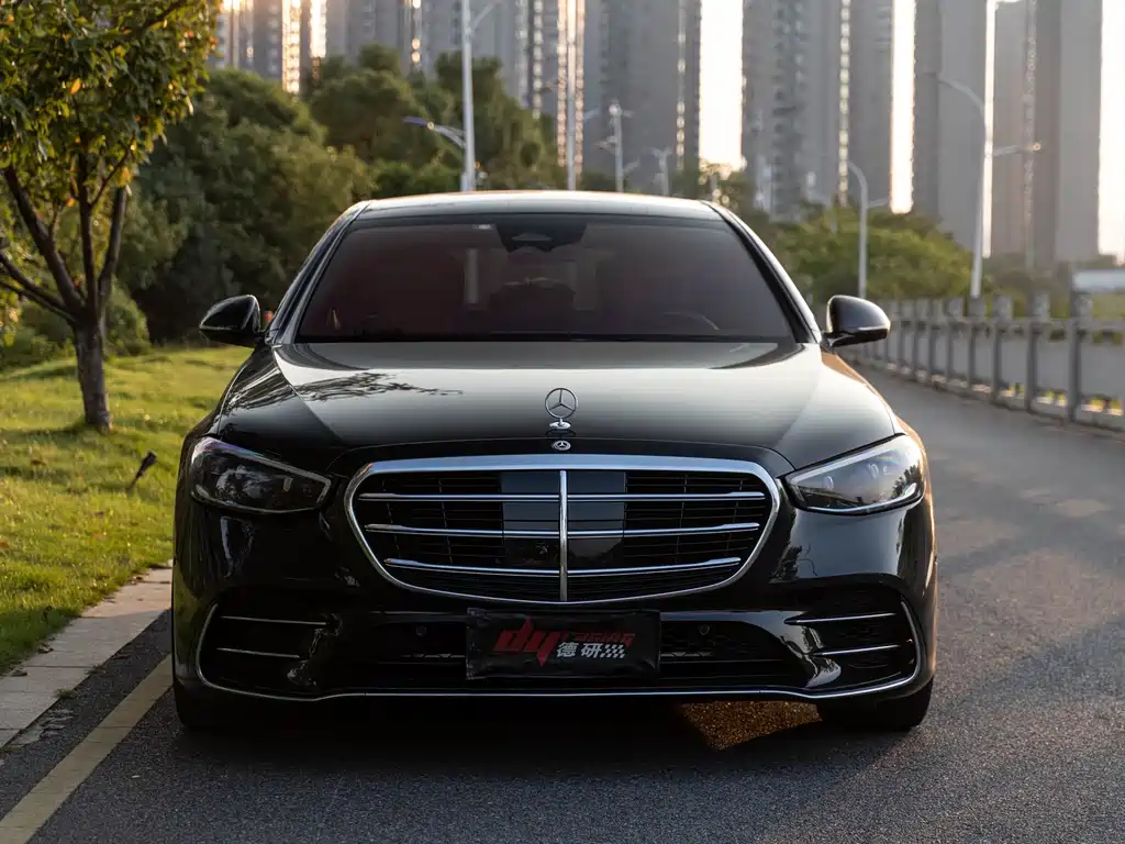 Mercedes-Benz S-Class — миниатюра 2