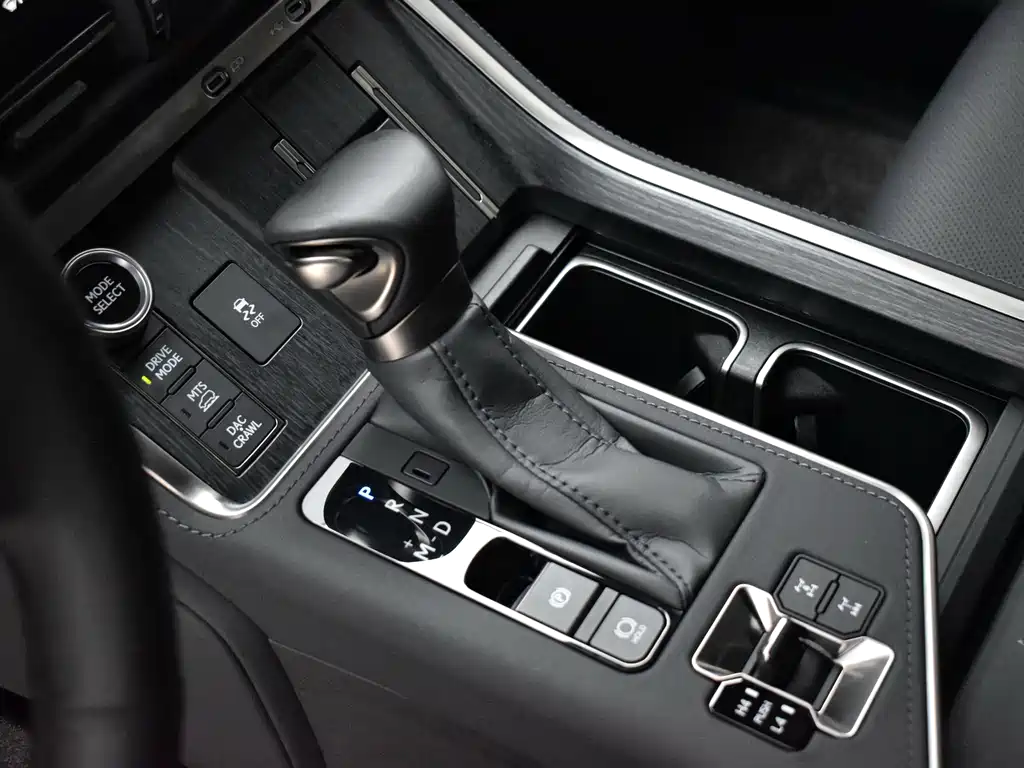 Lexus GX — миниатюра 15